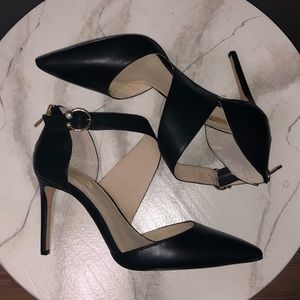 Louise Et Cie ‘Jennox’ in Black